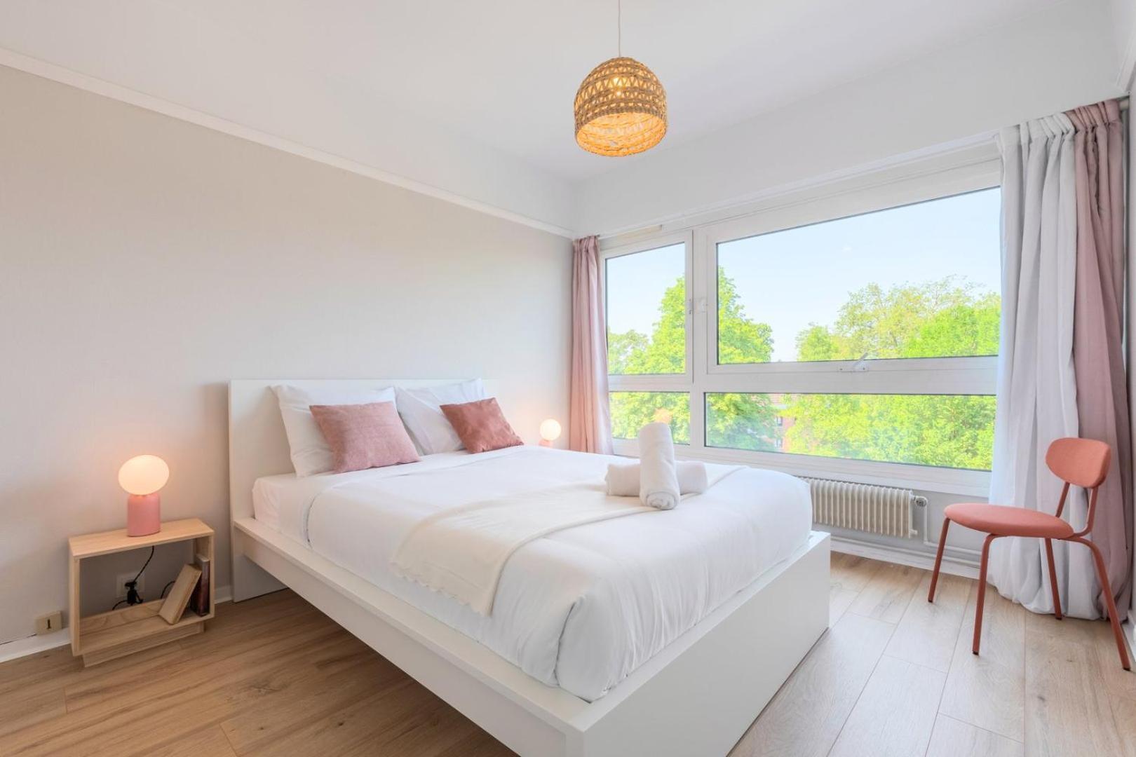 Spacious 3 Bedroom Apartment & Private Parking! Lambersart Luaran gambar