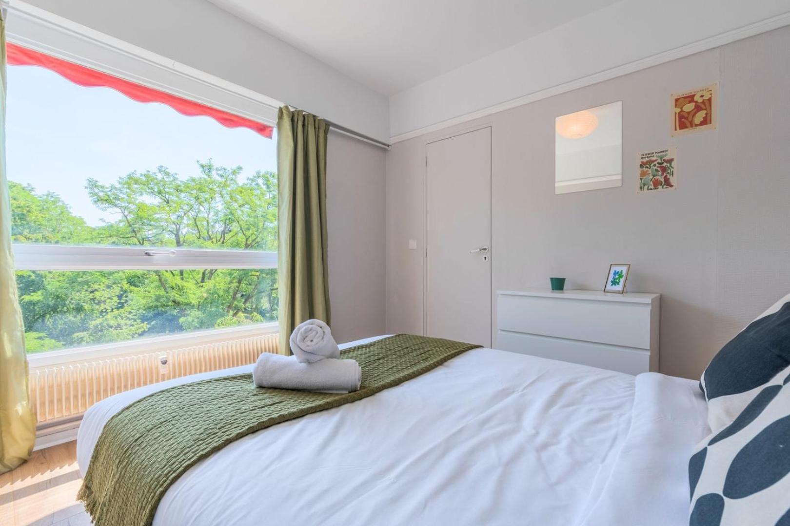 Spacious 3 Bedroom Apartment & Private Parking! Lambersart Luaran gambar