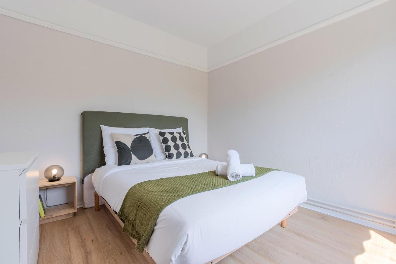 Spacious 3 Bedroom Apartment & Private Parking! Lambersart Luaran gambar