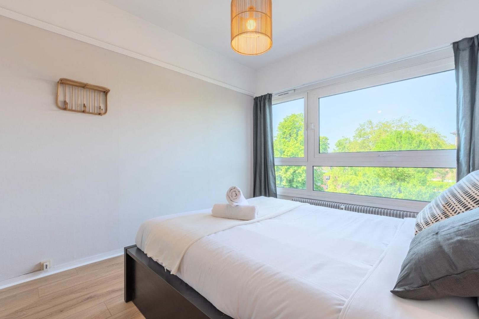 Spacious 3 Bedroom Apartment & Private Parking! Lambersart Luaran gambar